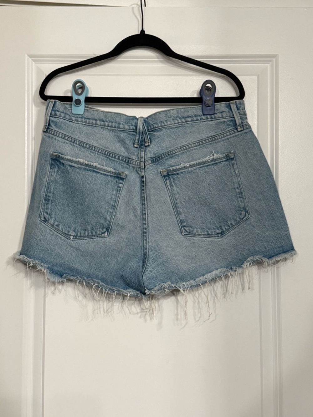 Good American Good 90s Short In Blue650 High Rise Cut Off Denim Shorts Size 10 - Picture 3 of 5